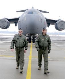 Pierwszy polski pilot na takim stanowisku