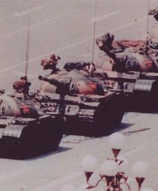 Utopili protest w morzu krwi