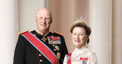 Czy król Norwegii ma klawe życie?