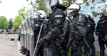 Śmierć i zamieszki po interwencji policji