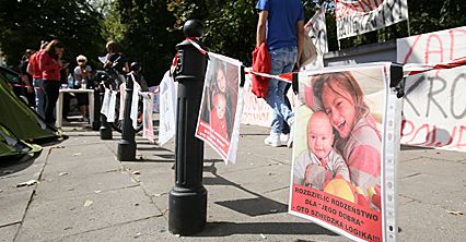 Dzieci odbierane polskim rodzicom