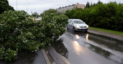Ogromna ulewa nad Poznaniem. Skutki nawałnicy