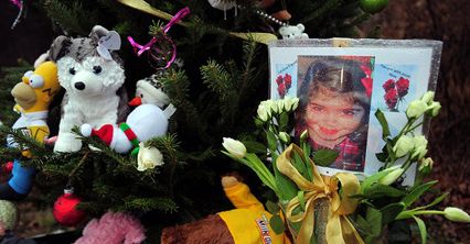 Mieszkańcy Newtown żegnają ofiary masakry