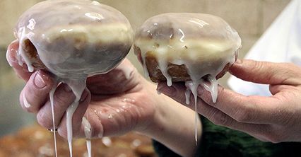 Tak robi się pączki na Tłusty Czwartek