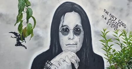 Akt wandalizmu w Warszawie. Zniszczono mural z Ozzym Osbournem
