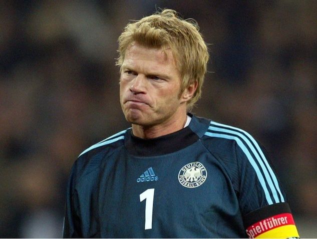 Oliver Kahn został zawodnikiem mundialu w 2002 roku (fot. Martin Rose/Getty