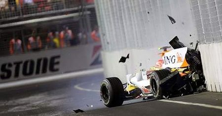 Renault ustawiło wynik wyścigu? Briatore pod ścianą!
