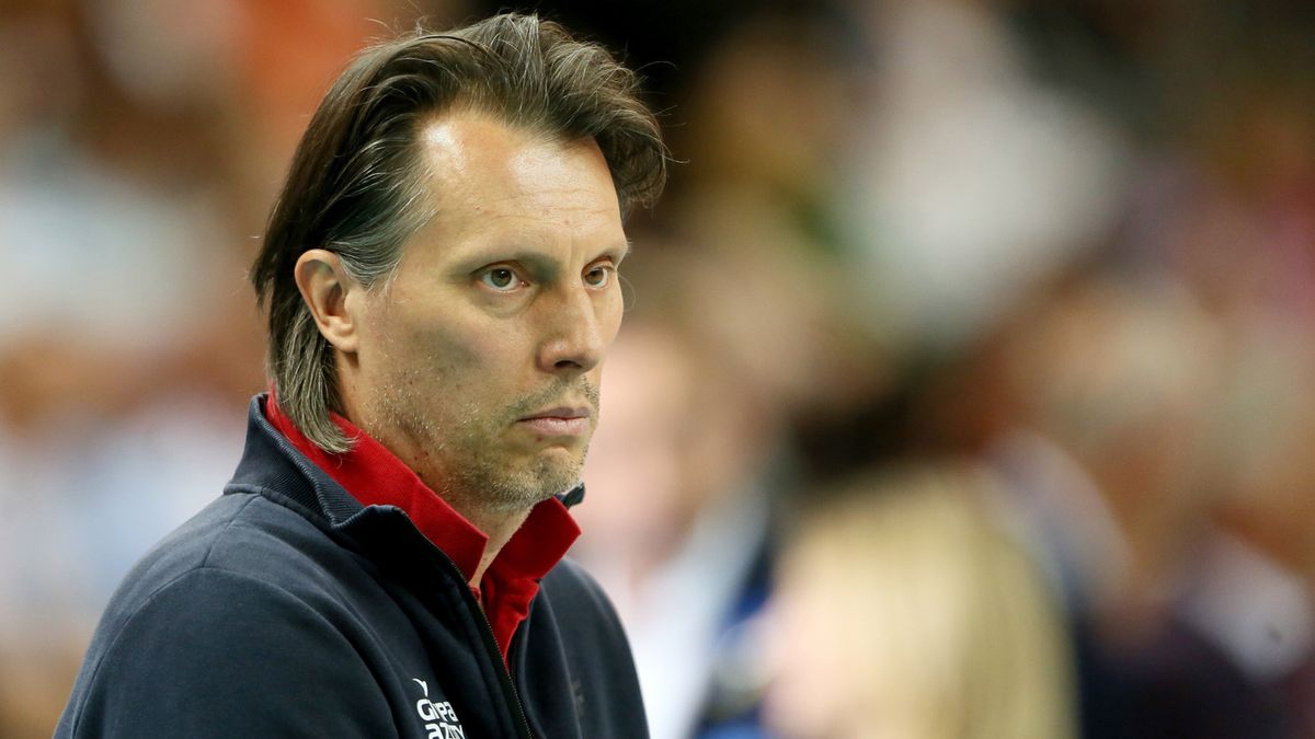 PAP/EPA / Zbigniew Meissner / Na zdjęciu: trener Gheorghe Cretu