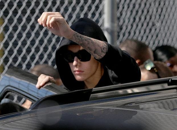 Bieber o protestach nowych sąsiadów: "NIE DAM SIĘ ZŁAMAĆ!"