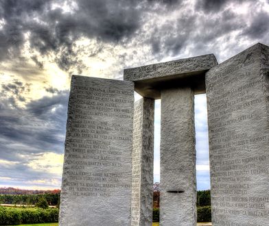Tajemnicza eksplozja poważnie uszkodziła "amerykańskie Stonehenge". Śledczy badają sprawę