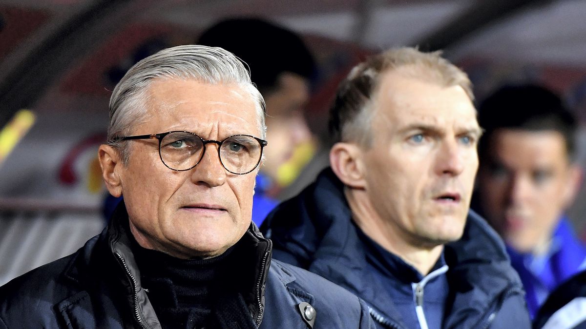 PAP / Piotr Polak / Na zdjęciu (na pierwszym planie): Adam Nawałka