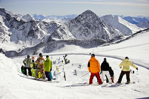 Stubai – białe szaleństwo na słonecznym stoku