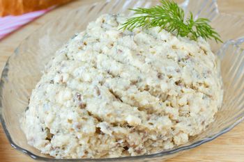 Zamiast serwować w śmietanie, robię pyszną pastę. Jajeczna nie ma przy niej szans