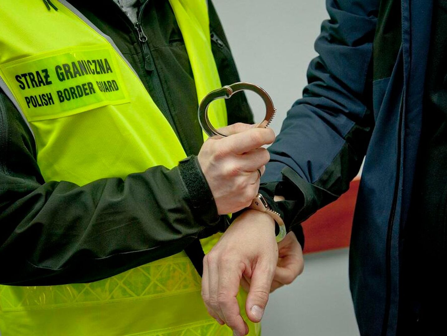 Notorycznie onanizował się na balkonie. Chcą wyrzucić 33-latka z Polski