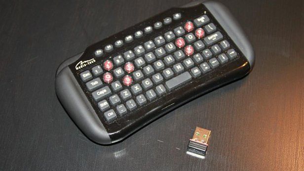 Miniaturowa klawiatura Quark RF, czyli panaceum na wszędobylskie multimedia [test] 1