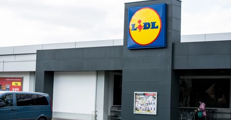 Piaseczno. Radna oburzona Lidlem. Bo "to wielki plan Hitlera"