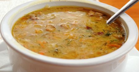 Kiedyś w każdym polskim domu raz w tygodniu. Teraz się krzywimy, a pomaga schudnąć