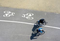 Warszawa. Potrącenie rowerzysty. Auto nie zatrzymało się przed przejściem