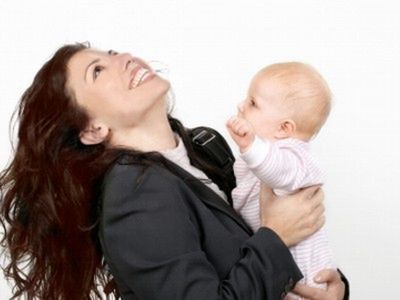 Wydłużony urlop macierzyński. SLD chce rozszerzenia ustawy