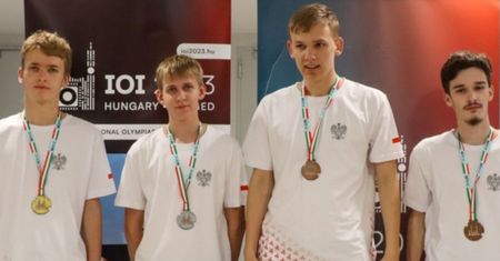 Licealista na medal. Adam wicemistrzem świata w programowaniu