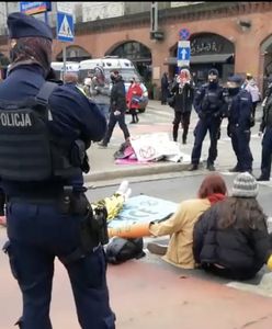 Wrocław. Blokada centrum. "Bunt przeciw wymieraniu"