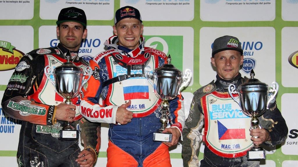 WP SportoweFakty / Jarosław Pabijan / Na zdjęciu: Podium SEC Challenge w Terenzano. Od lewej Mikkel Michelsen, Emil Sajfutdinow i Josef Franc