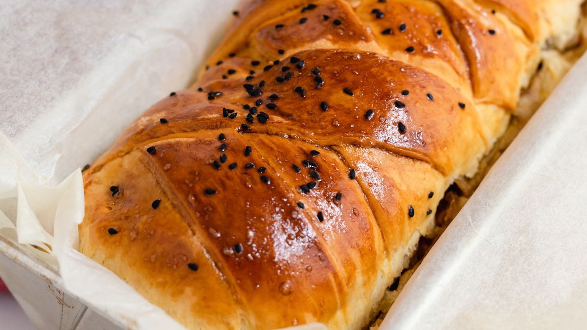 Kulebiak z kapustą i pieczarkami krok po kroku