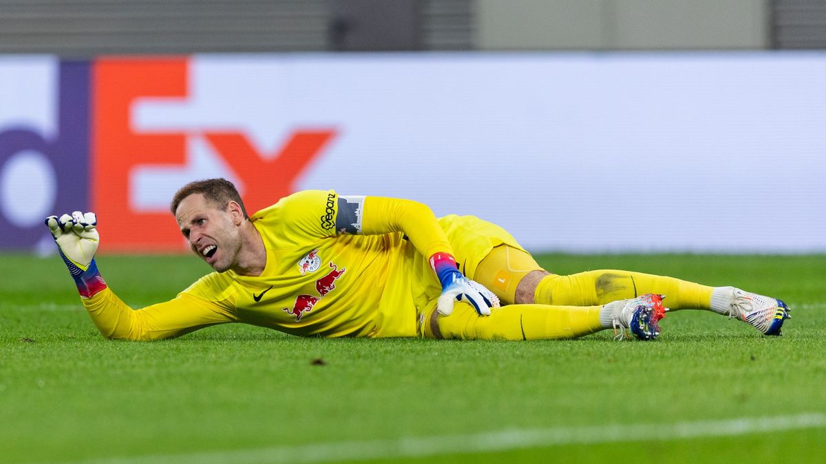 Getty Images / Boris Streubel / Na zdjęciu: kontuzjowany Peter Gulacsi