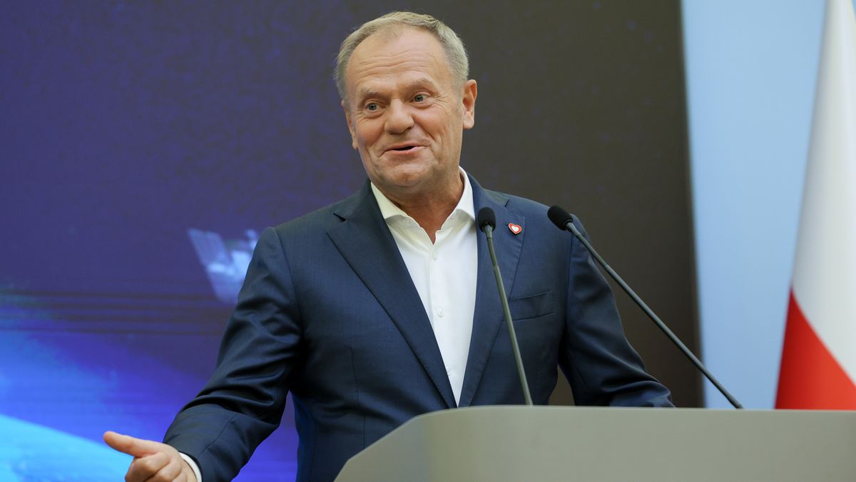 Donald Tusk
Rafa� Guz
astronauta, konferencja prasowa, KPRM, Mi�dzynarodowej Stacji Kosmicznej, spotkanie