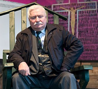 Lotnisko odpowiada Wałęsie: "Podlega takim procedurom JAK WSZYSCY"