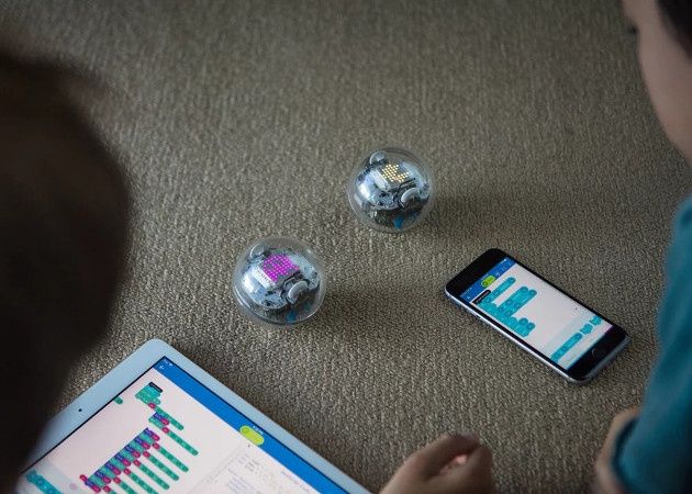 Sphero Bolt robot