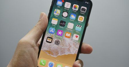 iPhone'a będziesz mógł obsługiwać wzrokiem. Zapowiedź nowości od Apple