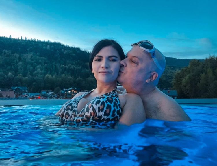 Krzysztof Skiba i jego małżonka