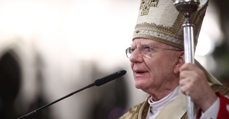 Trzęsienie ziemi po materiale TVN24. Abp Jędraszewski reaguje