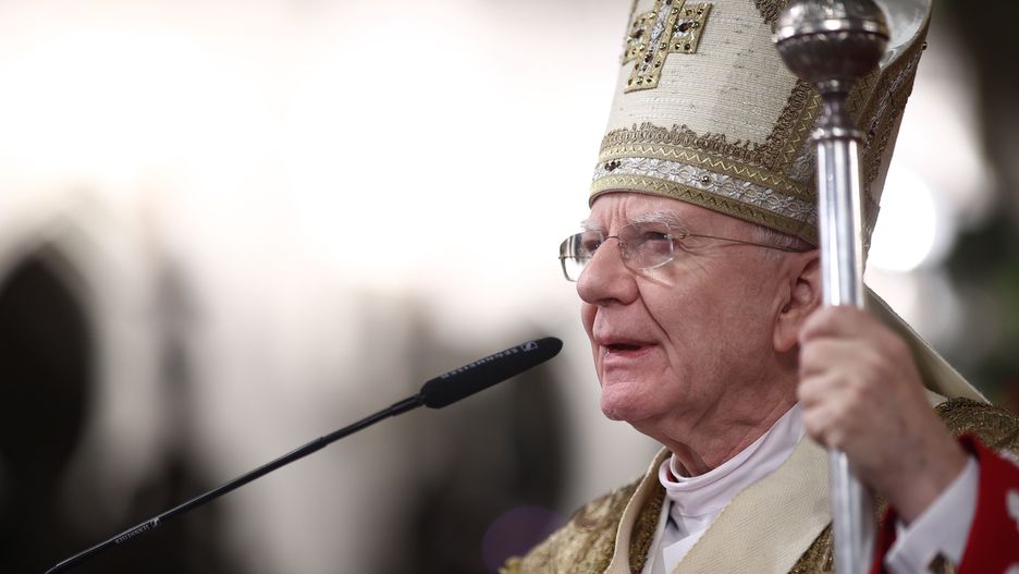 abp Marek J�draszewski
Krak�w, 25.12.2022. Metropolita krakowski abp Marek J�draszewski podczas pasterki odprawianej w Katedrze Wawelskiej w Krakowie, w nocy z 24 na 25 bm. (miwi) PAP/�ukasz G�gulski
�ukasz G�gulski
bozonarodzeniowa, Bo�e Narodzenie, Katedra Wawelska, Krak�w, msza, pasterka, religia, Wawel, wiara, duchowie�stwo, duchowny