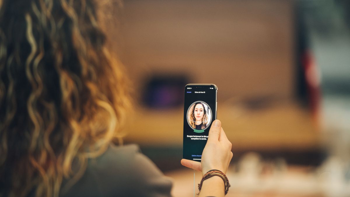 Face ID powodem nowych instrukcji dla policjantów w USA (depositphotos)