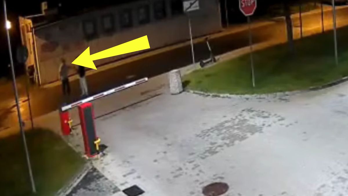 Chciał przeskoczyć przez szlaban. Nie wyszło.