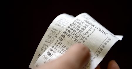 Koniec papierowych paragonów. Rząd podjął rewolucyjną decyzję