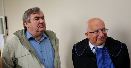 Wyrok dla komornika to nie wszystko. Mecenas Obara chce ścigać banki oraz paserów