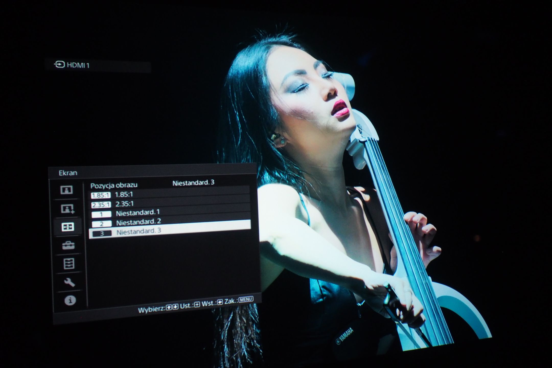 Rzut okiem na Sony VPL-VW760ES, arcyklejnot wśród projektorów 5