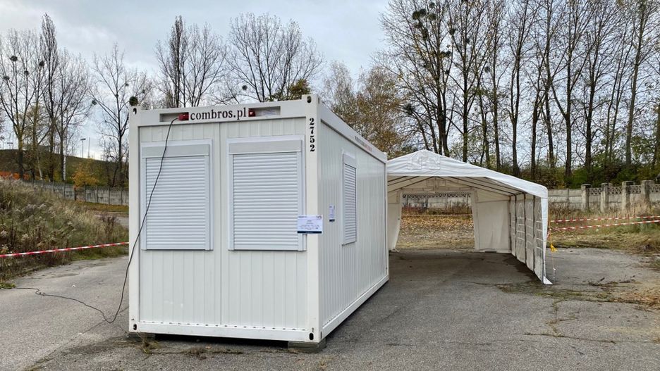 Nowy punkt pobrań na koronawirusa w Bytomiu działa przy stadionie miejskim od strony ulicy Piłkarskiej.