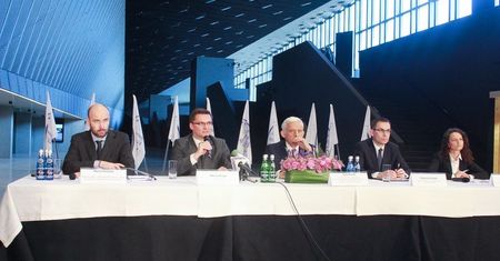 Studenci i młodzi absolwenci razem z politykami, biznesmenami, ekspertami na Europejskim Kongresie Gospodarczym w Katowicach