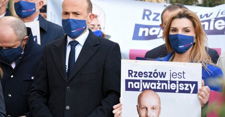 Ujawnili wydatki Platformy Obywatelskiej. 10 tys. zł miesięcznie dla twórcy "Soku z Buraka"