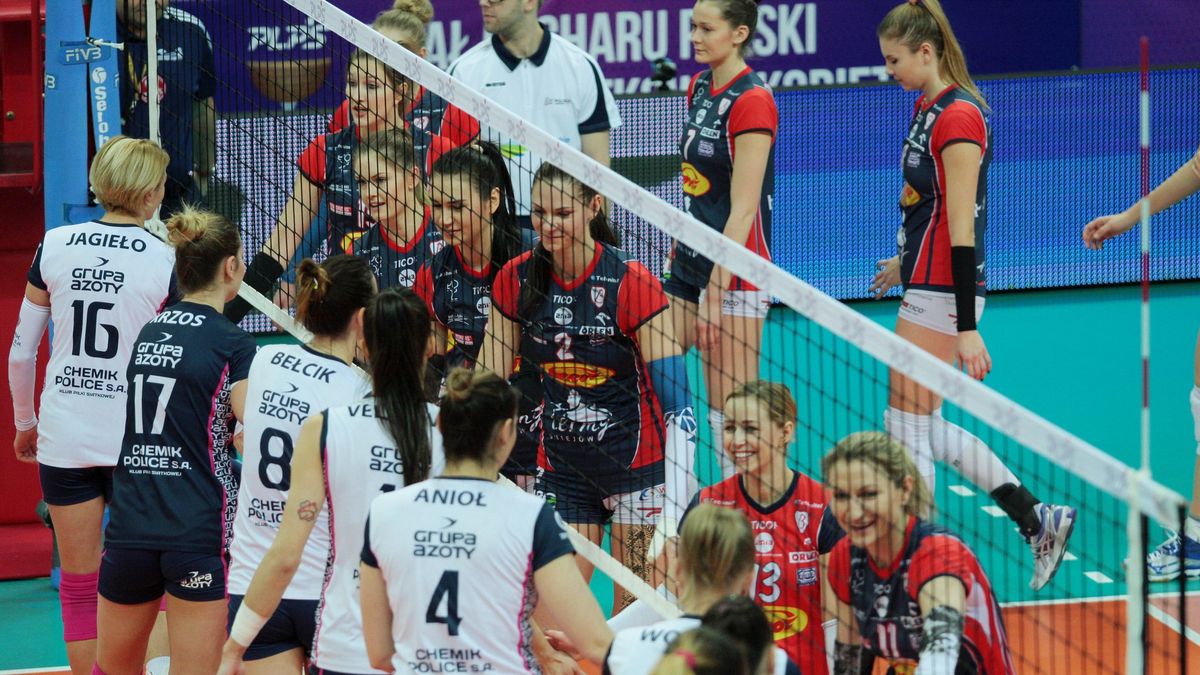 WP SportoweFakty / Justyna Serafin / Chemik Police [L] i Grot Budowlani Łódź [P]