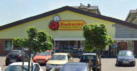 To już pewne. Biedronka, Lidl i Aldi szykują spore podwyżki w 2024 r.
