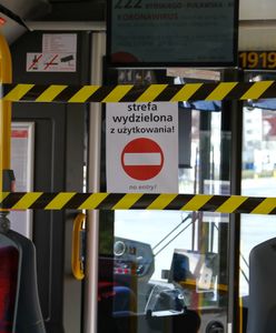 Warszawa. Z pojazdów transportu publicznego zniknęła strefa buforowa