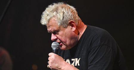 Kazik Staszewski w szpitalu. "Sprawa jest poważniejsza"