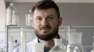 Nadzieja dla pacjentów z diagnozą raka jelita grubego. Naukowcy z Krakowa: "Mamy już więcej niż zalążek leku"