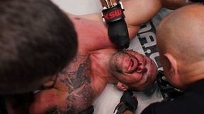 Potężnym ciosem Bośniak posłał Oświecińskiego na matę. Zobacz porażkę "Stracha" na KSW 44