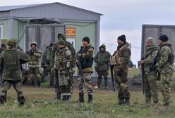 "Rzucają ich w środek piekła". Zmobilizowani Rosjanie błagają rodziny o pomoc